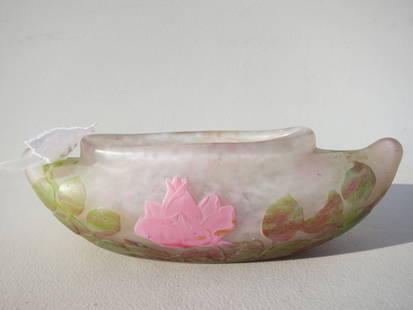 Daum Nancy Art Glass Rose: Floral Pink Rose , signed Duam Nancy with cross of Lorriane Measures . 6" long x 2" tall and 2" wide