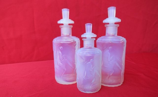 SABINO PARIS, OPALESCENT GLASS PERFUMES, THREE: SABINO PARIS, OPALESCENT GLASS PERFUMES, LOT OF THREE.BOTTOM SIGNED.