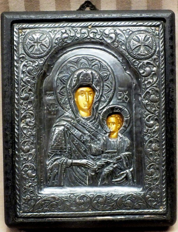 Greek icon with 950 Silver oklad: Greek icon with 950 Silver oklad, 6” x 4 ½”. Copy of old byzantine icon