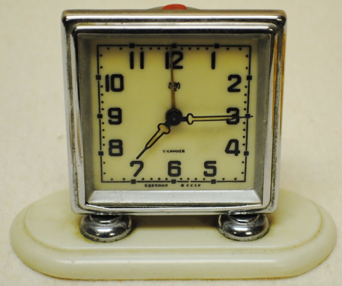 Russian mid 1900’s alarm clock: Russian mid 1900’s alarm clock, made in USSR. 11 Jewels, marked