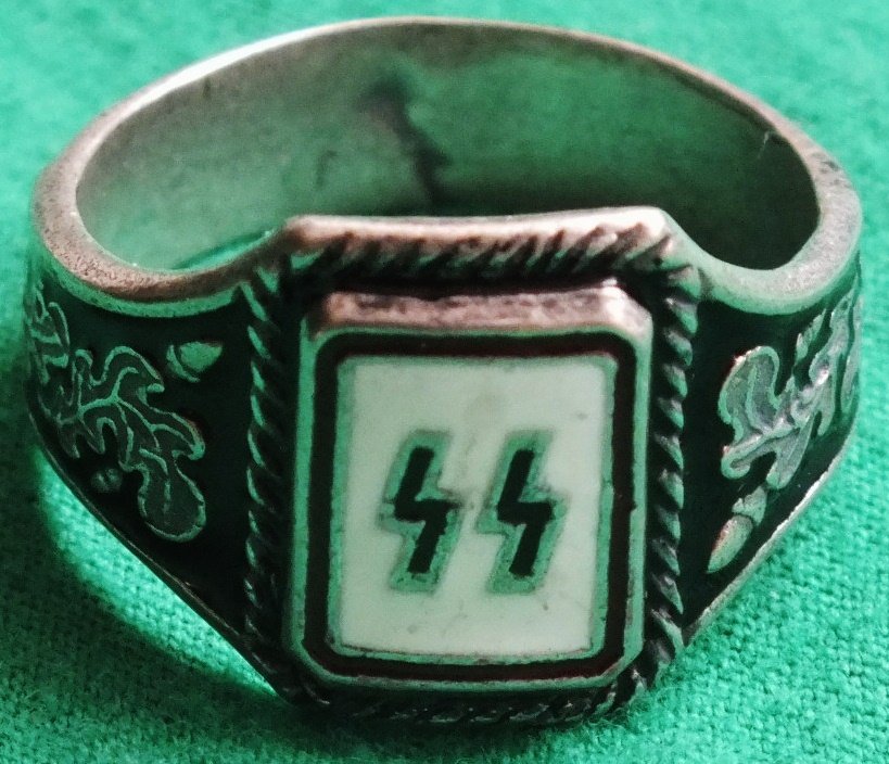 German Nazi SS enameled ring G: erman Nazi SS enameled ring. Tested silver, 80-90%