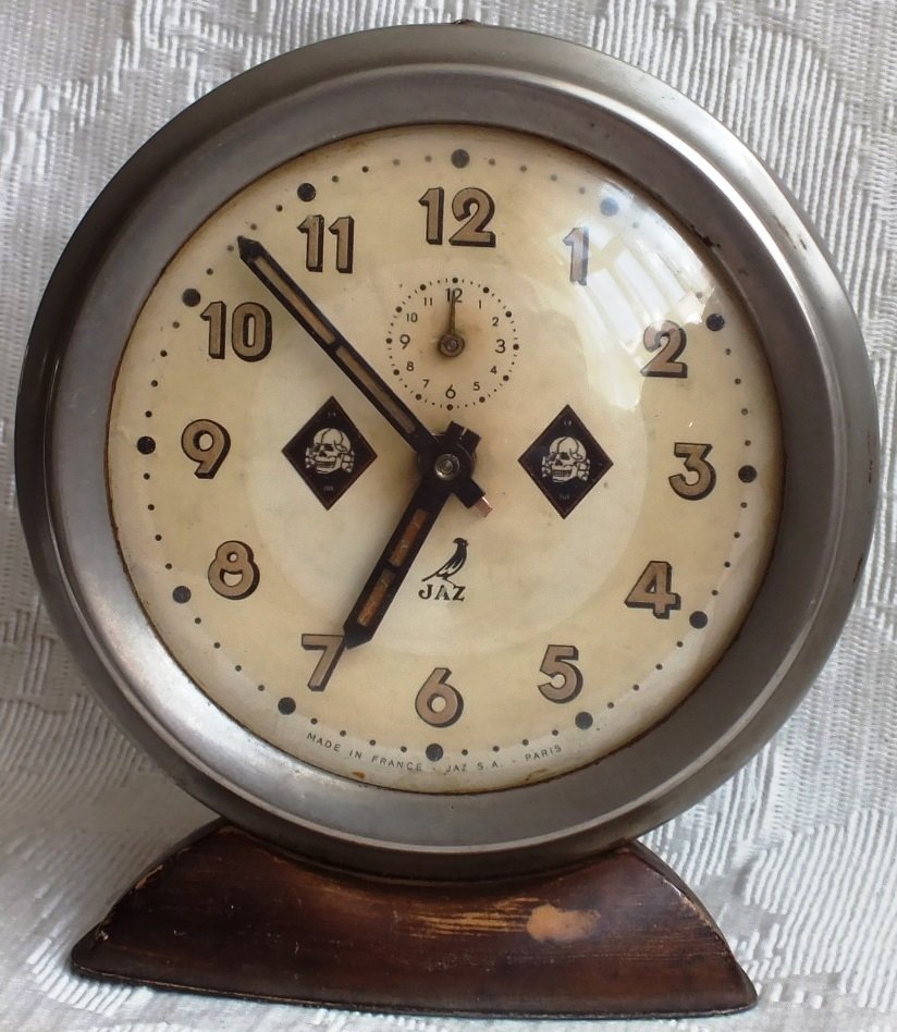 German Nazi SS “Totenkopf” alarm clock: German Nazi SS “Totenkopf” alarm clock