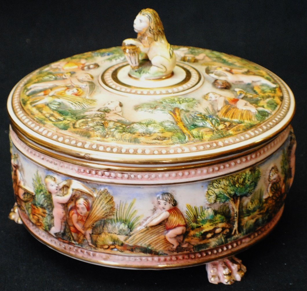 Italian majolica covered dish: Italian majolica covered dish 7 3/4" diameter, 6" high. Hand painted. Marked on the bottom