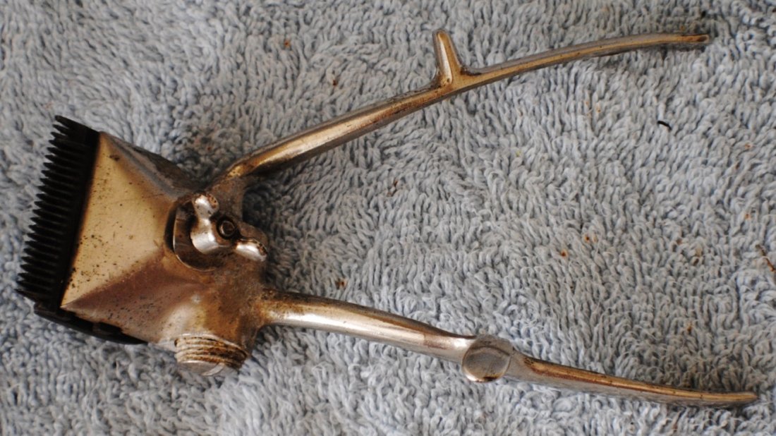 Hair clippers from Ravensbruck Concentration camp: Hair Clippers from female Ravensbruck Concentration camp