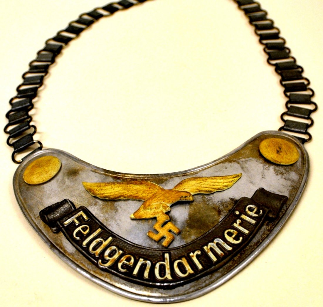 German Nazi Feldgendarmerie gorget.: German Nazi Feldgendarmerie gorget. High quality reproduction