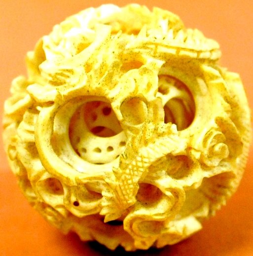 Chinese carved ivory puzzle: Chinese carved ivory puzzle 2" diameter