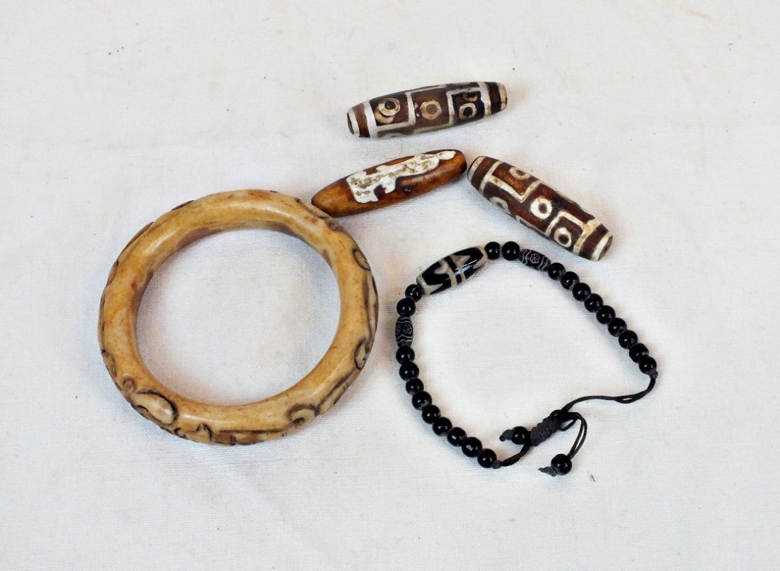 Lot of 5 Asian carved stone beads and bracelets: Lot of 5 Asian carved stone beads and bracelets