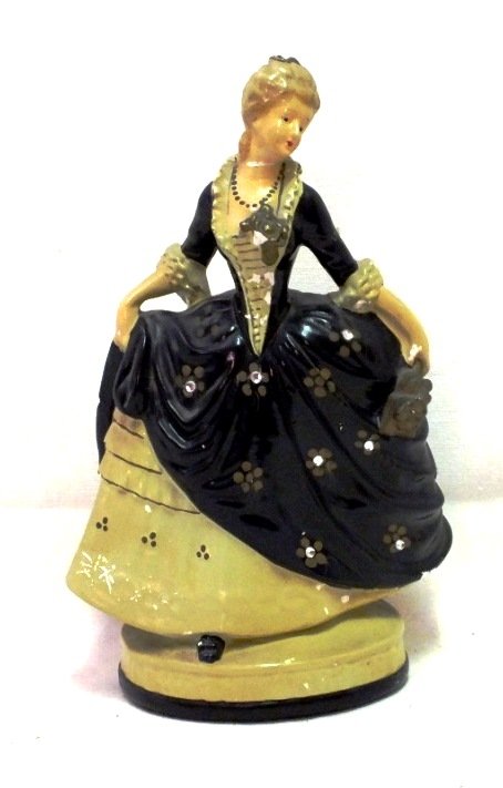 Robia Ware chalk sculpture (1 of 6)