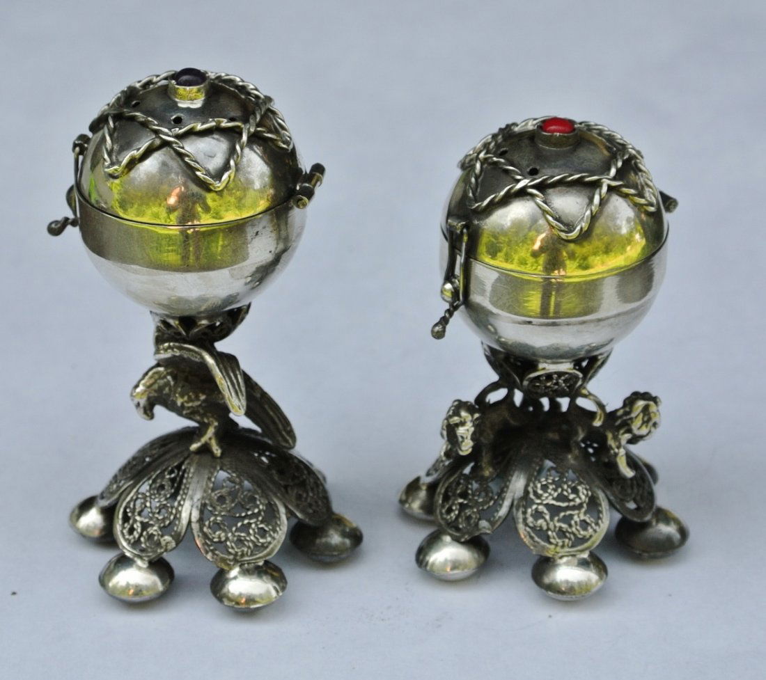 Judaica: Pair of Imperial Russian 84 Silver Scent boxes (1 of 10)
