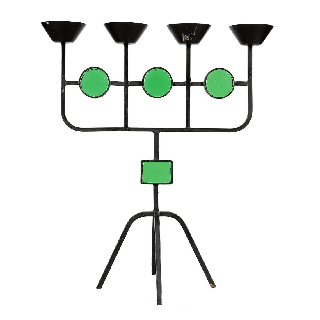 KANDELABER, smide, 1950/60-tal, GUNNAR ANDER för Ystad: 4 ljuspunkter. Stomme i svart smide med infattade gröna glasprismor. Fyrgrenad fot. Smärre slitage. Höjd 33, bredd 29 cm.