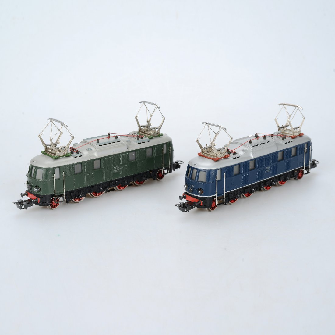 ELLOK, 2 st, 3023.1 + 3024.1, Märklin, H0: Elektrolokomotive. Smärre slitage. Ej originalkartonger. Marklin/Maerklin (330)