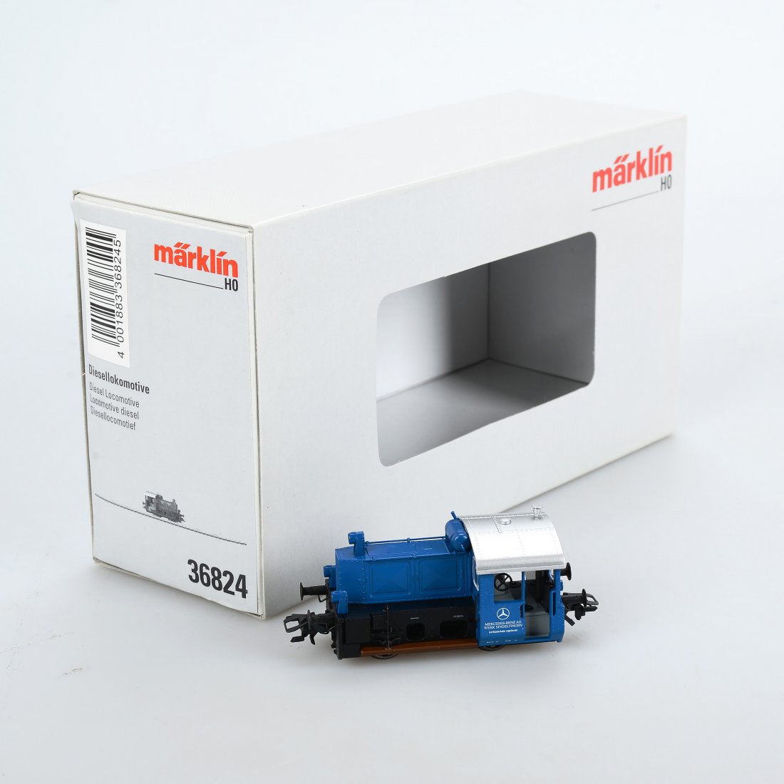 DIESELLOK, 36824, Märklin, H0: Diesellokomotive. Till synes mycket fint skick med minimalt bruksslitage undertill. Med kartong och instruktioner. Marklin/Maerklin (344)