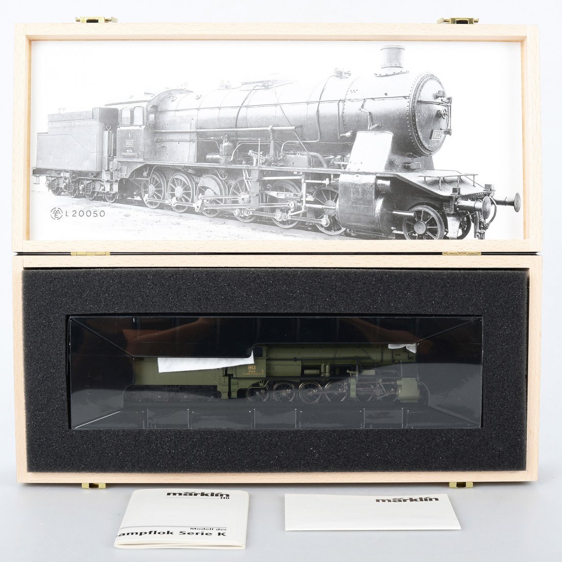 ÅNGLOK med TENDER, 37055, Digital H0: Dampflokomotive. Ej genomgången, till synes oöppnad. Med kartong, trälåda och instruktioner. Marklin/Maerklin (255)