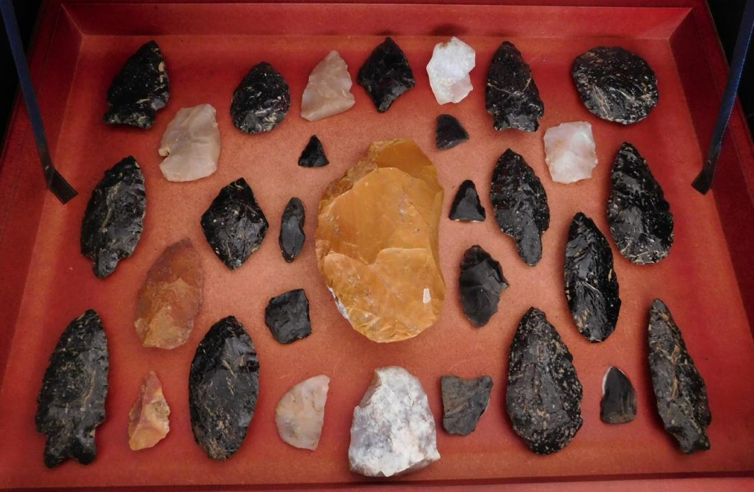 Collection of Obsidian Artifacts: Collection of Obsidian Artifacts, pre-historic items. Made of obsidian, the items measure from 0.75" to 5". Salton Sea, California. Nice display, box included. Condition: As found, see images. Shippin