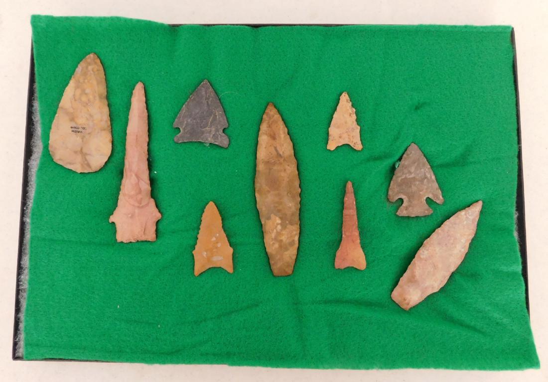 Ohio Artifacts: Ohio Artifacts, paleo to archaic periods. Made of chert, the paleo point measures 4.25". Huron County, Ohio. Frame not included. Condition: Good, see images. Shipping: $20.00 w/insurance and signature
