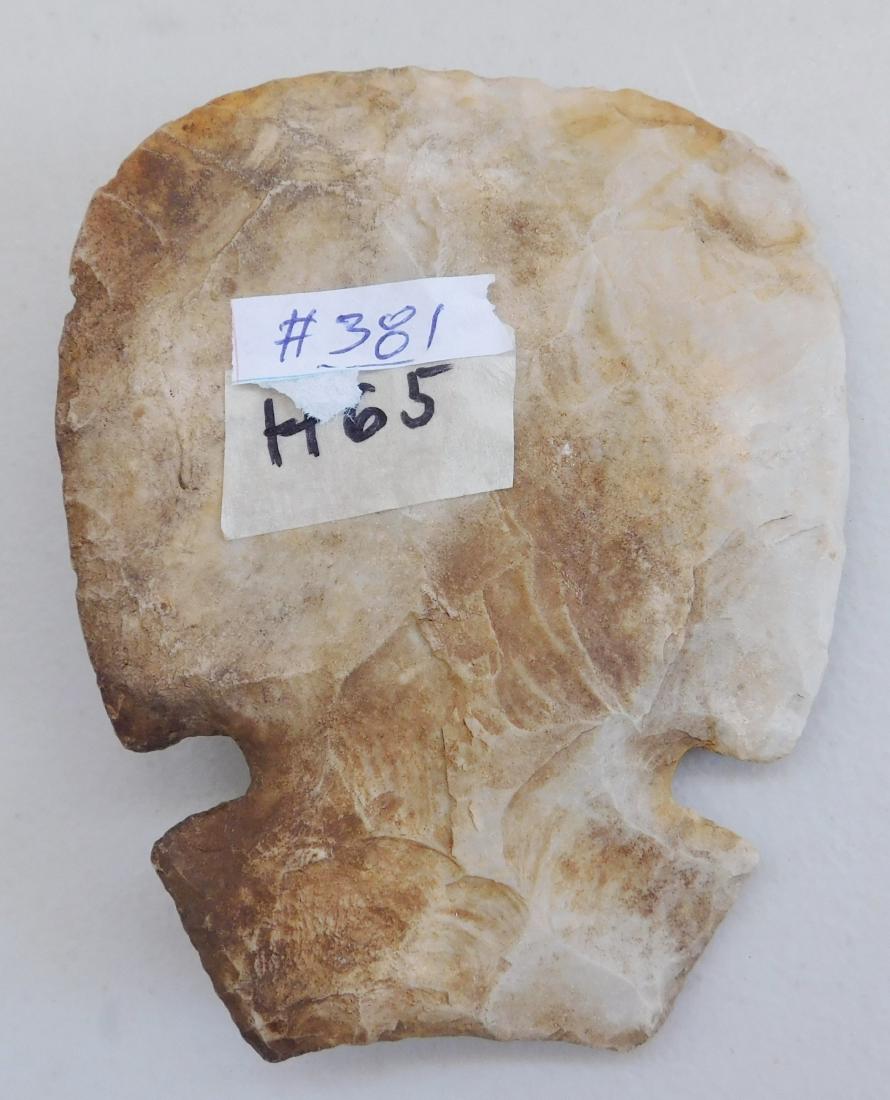 Flint Hoe: Flint Hoe, archaic period. Made of chert, the item measures 4 3/4" x 3 3/4". Adams County, Illinois. Nice patina, quite rare item. Condition: Good, nice patina, see images. Shipping: $18.50 w/insuranc