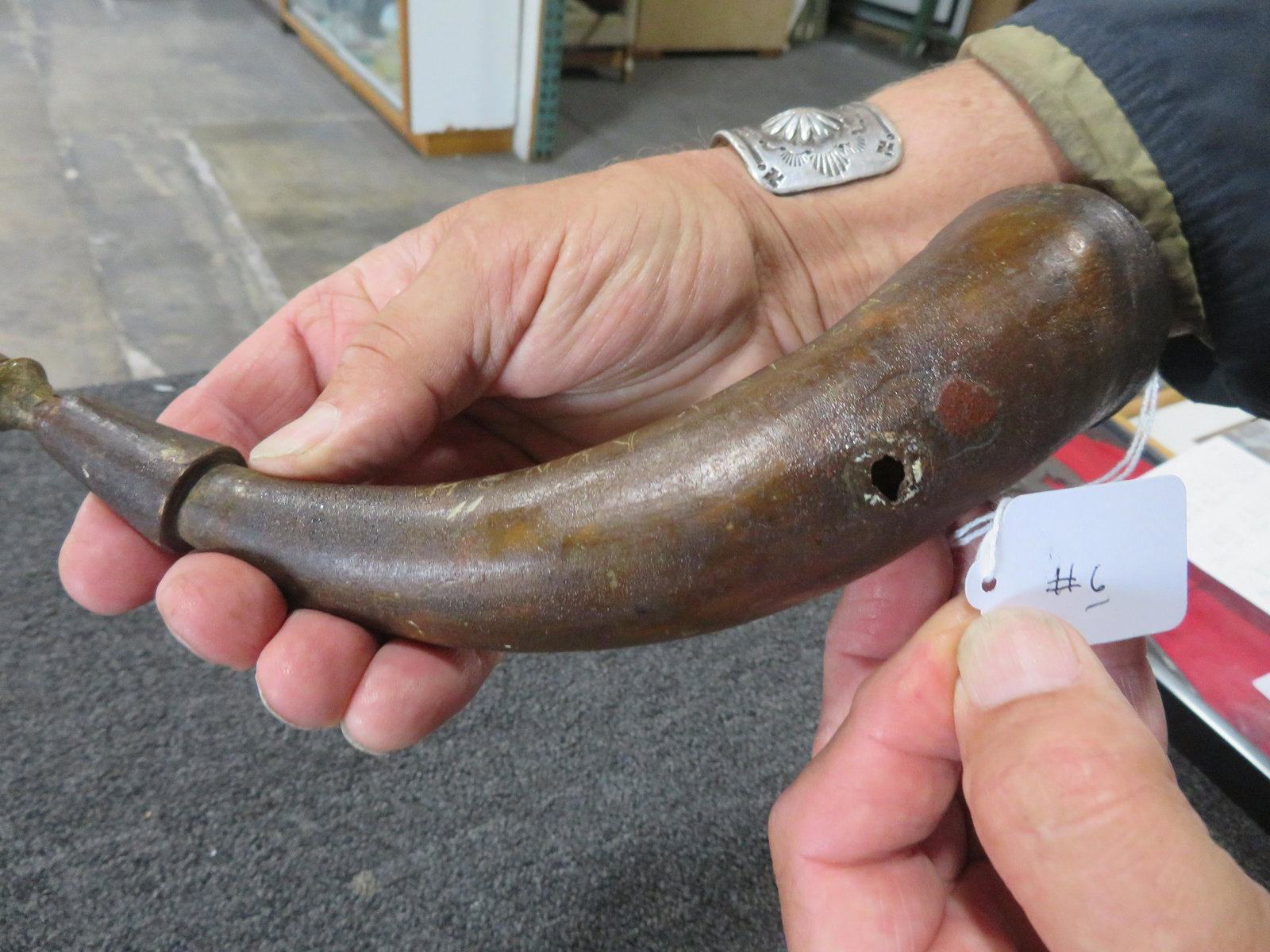 Powder Horn (1 of 1)