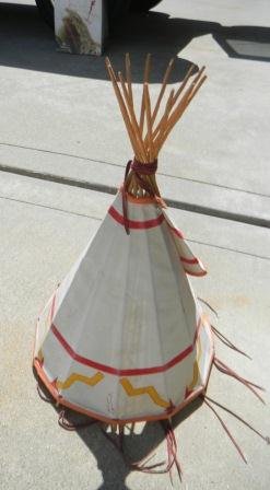 Model TeePee