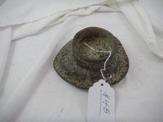 Chinese jade turtle: Chinese Jade Turtle shell effigy bowl measuring about 5 x 4 inch with 2 inch depth. Shipping $14.50