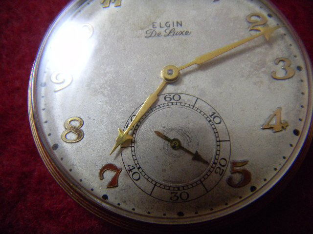 Old Elgin17 jewel Pocket Watch Model No. 542, US: Old Pocket Watch has been repaired, cleaned and runs great. Ur collection. This is a smaller very desirable watch for the watch is Elgin, Model 542, USA Serial Number No. 954371 Very Good Condition Sh