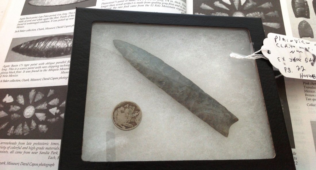 Early Man & Plainview Points, New Mexico w/docs: Arrowhead Frame with Riker Mount containing a Plainview Point measuring 4 1/2 by 3/4 inches. Item was found in El Rito Mountain Region of New Mexico. The item is pictured on page 22 of Hothem's Book. 