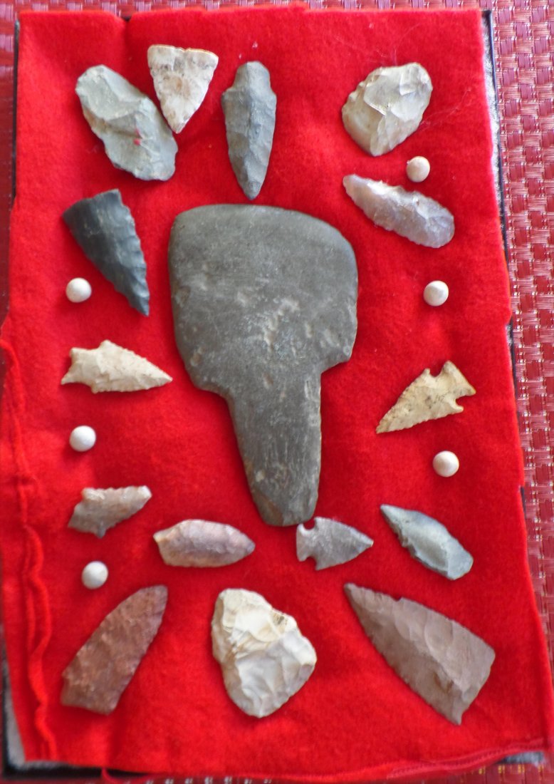 Anasazi Hoe Blade: The Anasazi Hoe Blade is made from ground stone. There are slate and flint points measuring from 1 to 3 inches and 5x3x1/2 inches. There are nicks and scratches. Reed collection. Shipping $18.00.