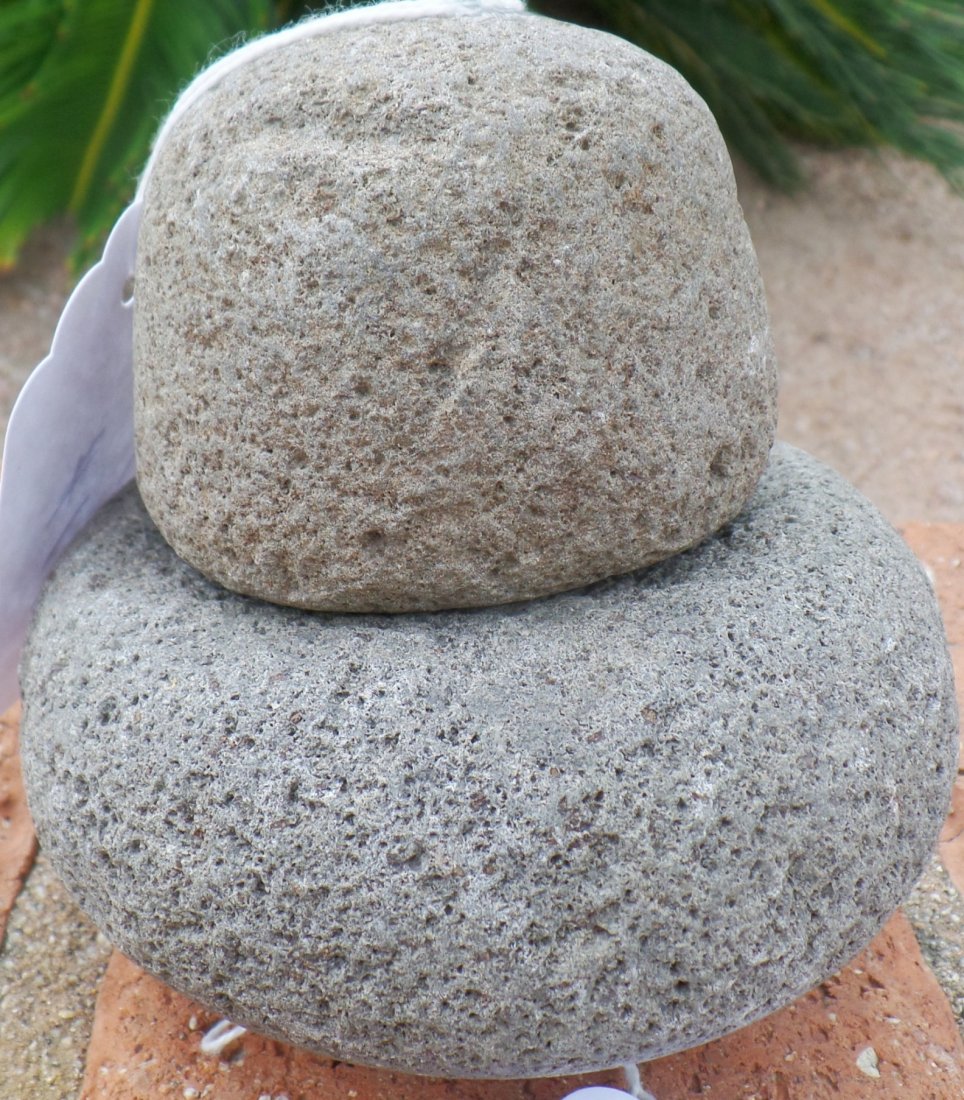 California Mortar & Pestle: California Mortar & Pestle, prehistoric. Made of basalt. Mortar measures 4.5" x 2.5" and pestle measures 2" x 2.75". Southern California, probably Chumash. Condition: Good, as found. Shipping: $14.50.
