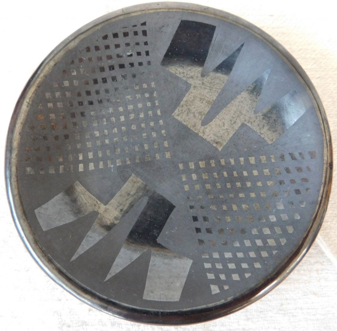 San Ildefonso Plate: San Ildefonso Plate, circa 1950s, made of clay, this small plate measures 3 1/2 x 1 inches and is signed by Rosalie. This is a classic example of New Mexico Pueblo pottery. Condition: Good condition,