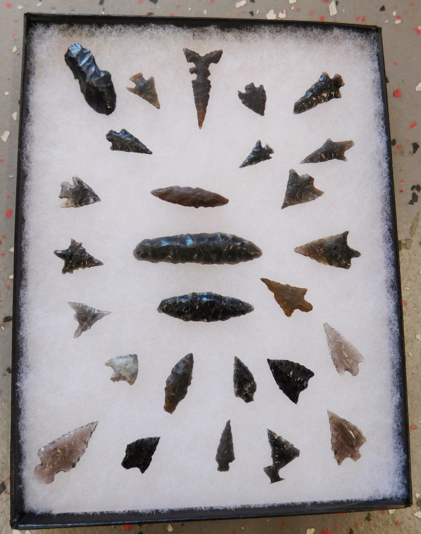 Frame of Obsidian Points: Frame of Obsidian Points, pre-historic items. Consisting of obsidian, these points range from 1/2" to 1 1/2". From Klamath Falls, Oregon. Frame not included. Condition: Some points have nicks, see ima