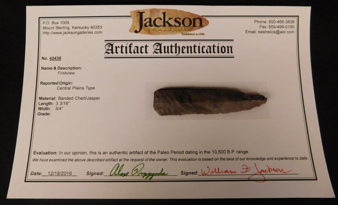 Paleo First View w/Jackson COA: Paleo First View w/Jackson COA, circa 10,500 yrs B.P. Made of chert jasper, the item is 3 3/16" x 3/4". Central Plains. Parallel flaking. Condition: Some chips, damage, see images. Shipping: $16.50 w/