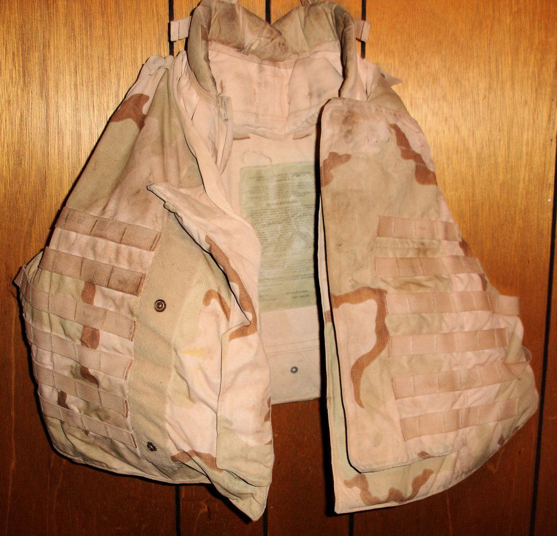 199 US Military Flak Jacket May 13, 2012 Robert Murphy Auctions in CT