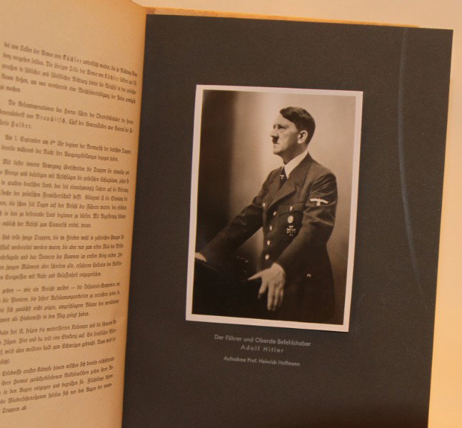 WWII German Book: Stereographic Book, poor binding, rare pictures! Approx 108 stereographics