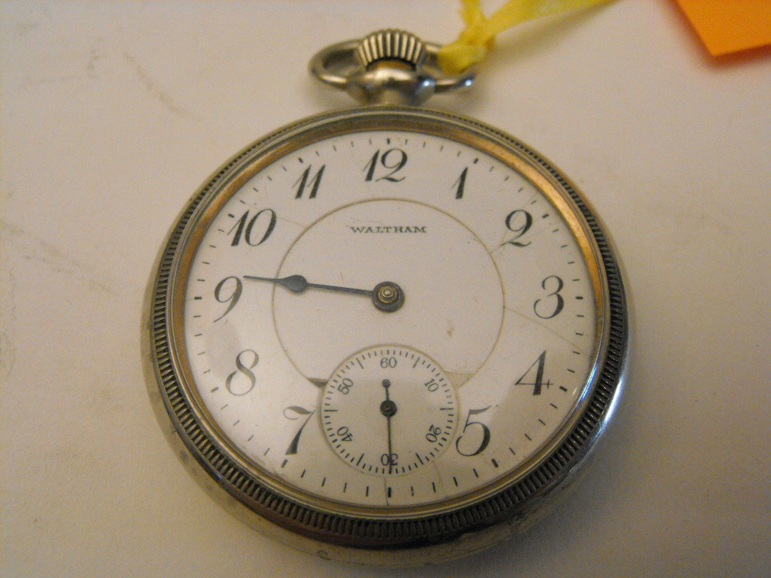 Pocket Watch: Waltham, 17 Jewels