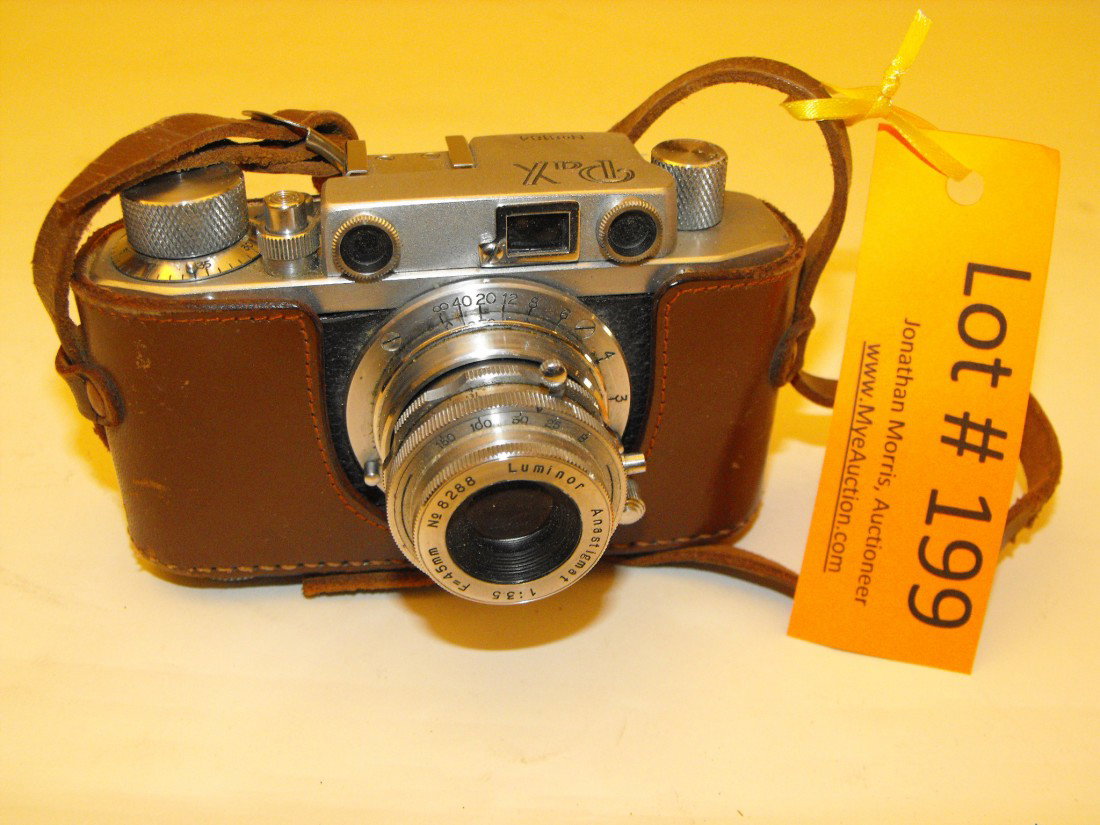 Pax Camera: No 8184