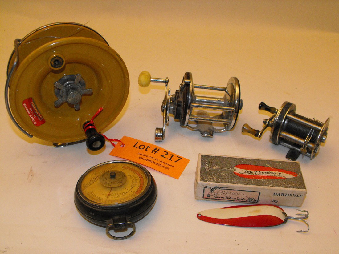 Fishing Reels: Lot of fishing reels, lure & barometer, vintage & rare!