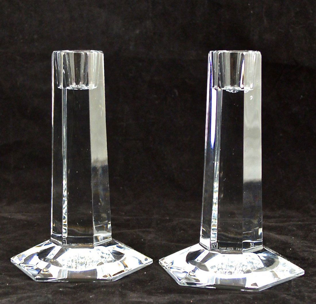 PAIR OF TIFFANY GLASS CANDLESTICKS (1 of 2)