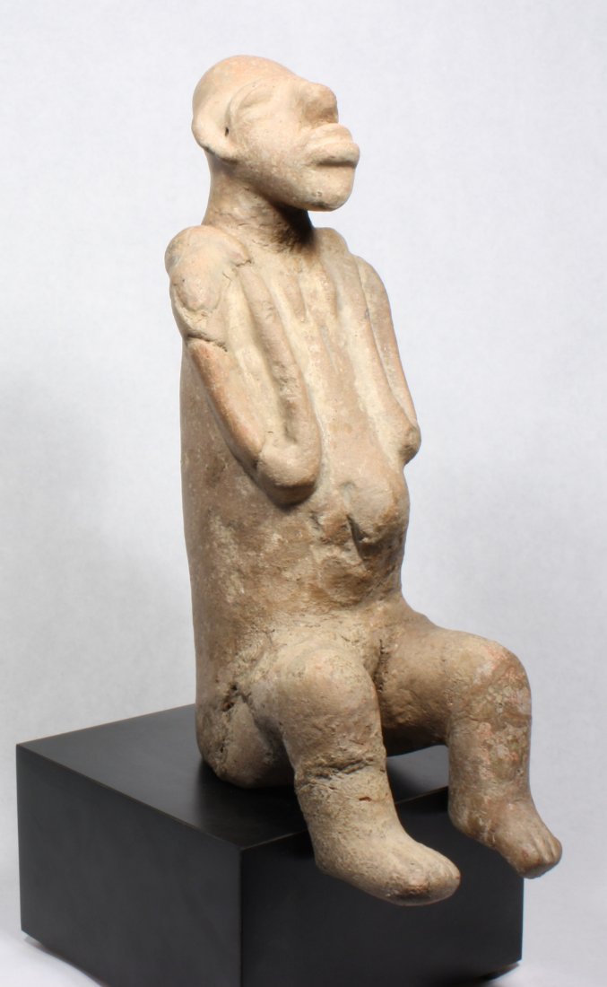 CEREMONIAL FEMALE ANCESTRAL FIGURE (1 of 5)