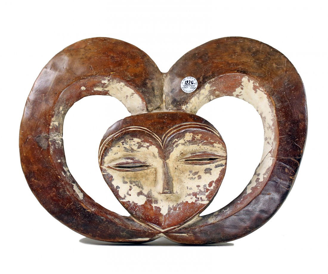 STYLE OF KWELE PEOPLE REPUBLIC OF CONGO (1 of 1)