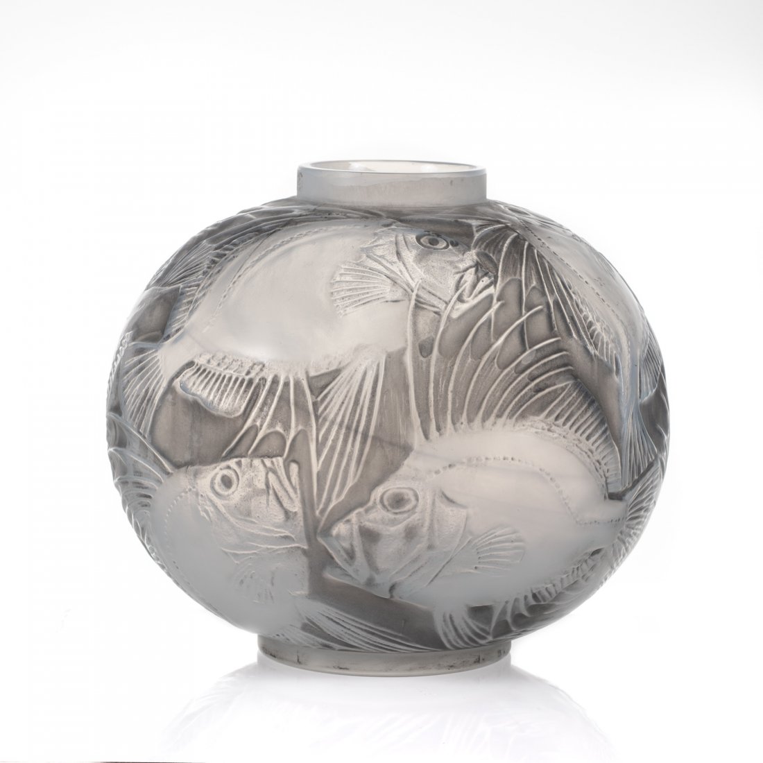 René Lalique (1860-1945) "POISSONS" GLASS VASE (1 of 10)