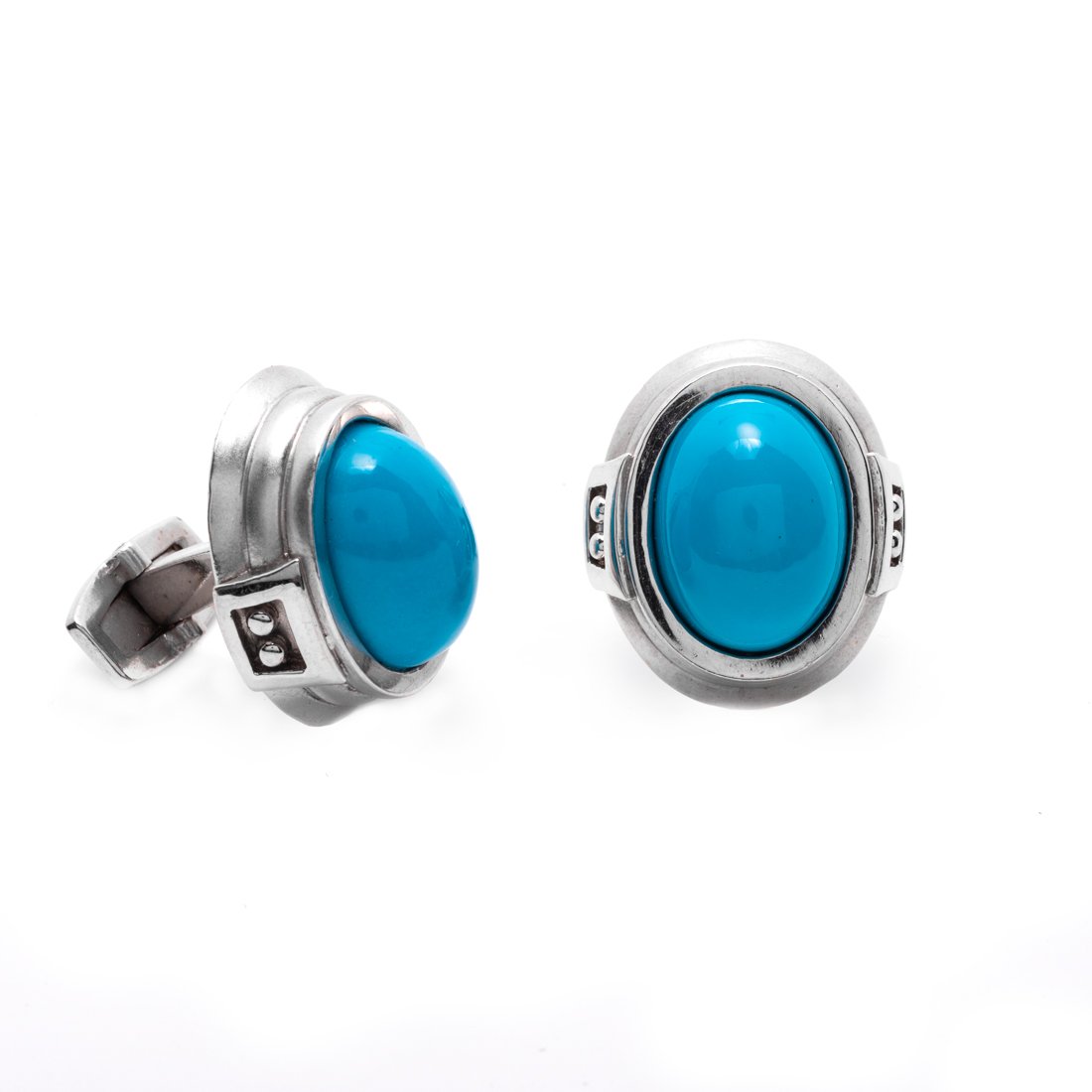 A Pair of 18kt Gold and Turquoise Cufflinks: A Pair of 18kt Gold and Turquoise Cufflinks, Length 1 in. (2.54 cm.) 28.7 grams (gross) SHIPPING Free Shipping Express to Continental US, arrives in 5 to 6 days.