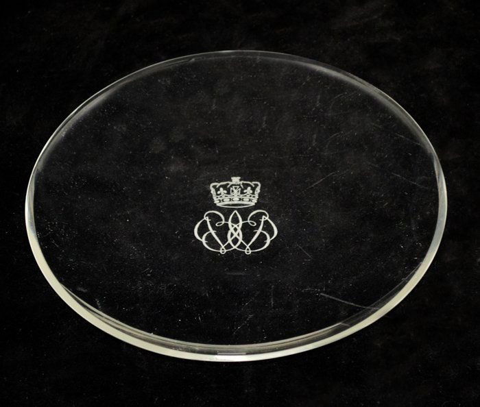 'The Duke and Duchess of Windsor' Lalique Dish (1 of 1)