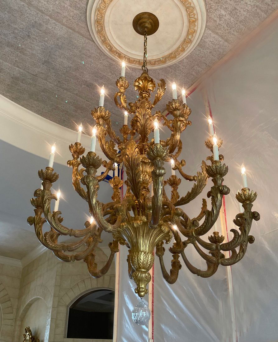 Fine Georgian Style Giltwood Twenty-One Light Chandelier (1 of 9)