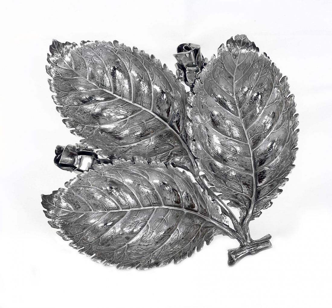 BUCCELATI "ROSE 3 LEAF" STERLING SILVER SECTIONAL: PROPERTY OF A NEW YORK COLLECTOR: BUCCELATI "ROSE 3 LEAF" STERLING SILVER SECTIONAL SERVING BOWL Circa 1970. Signed Gianmario Buccellati and stamped 925. In original box. Length 8 1/2" Width 6 7/8 inc