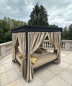 Patio Painted Metal Lounge Bed
