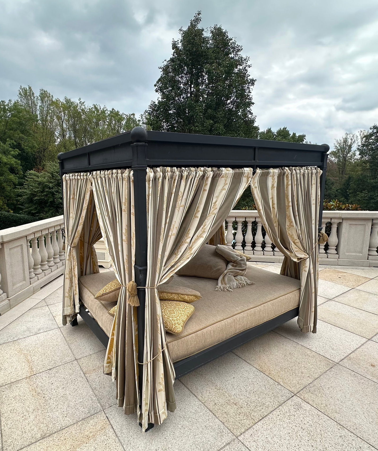 Patio Painted Metal Lounge Bed: Patio Painted Metal Lounge Bed, Cushions, hung with draperies, Provenance: Property from The Estate of a Gentleman, Gladwyne, PA. IMPORTANT - PLEASE NOTE This lot, along with all items from Lot 201 th