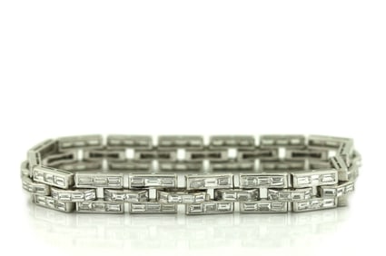 18 Karat White Gold And Diamond Bracelet