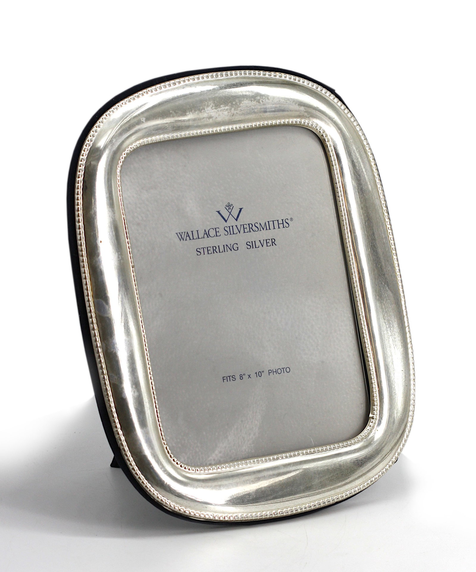 American Sterling Silver Picture Frame: American Sterling Silver Picture Frame Wallace Silversmiths, appears unmarked. Overall 9.5 by 7 in.