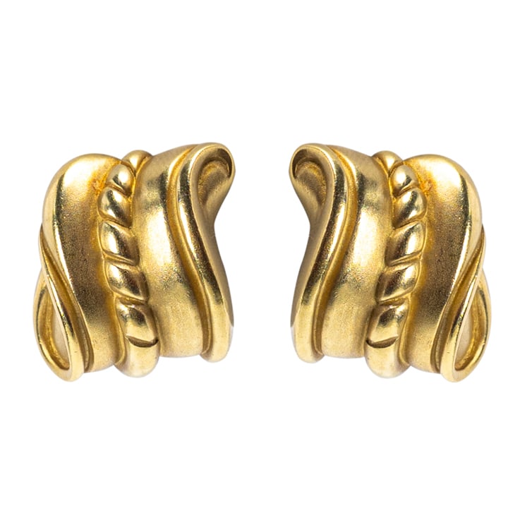Atelier Coudray Frères, Paris, Pair of 18 Karat Gold Ear Clips (1 of 4)