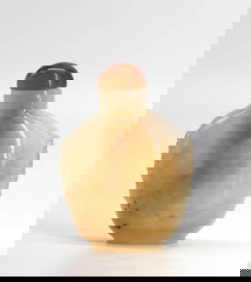 Good Chinese Translucent Chalcedony Master Snuff Bottle