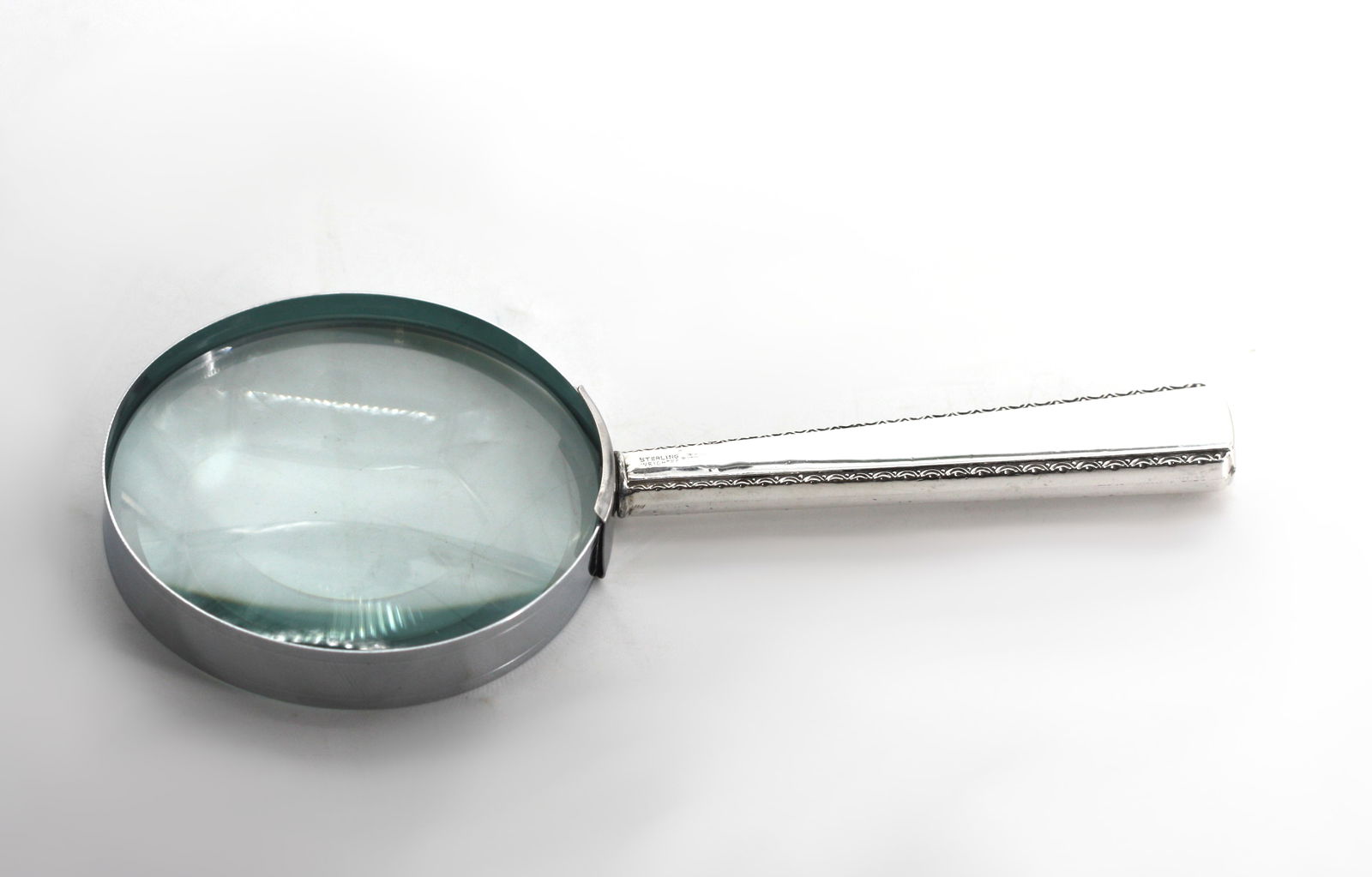 Two Magnifying Glasses - 3